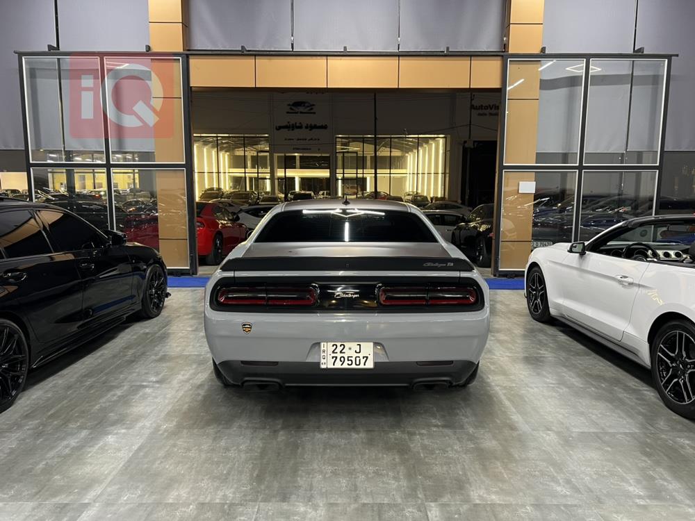 Dodge Challenger